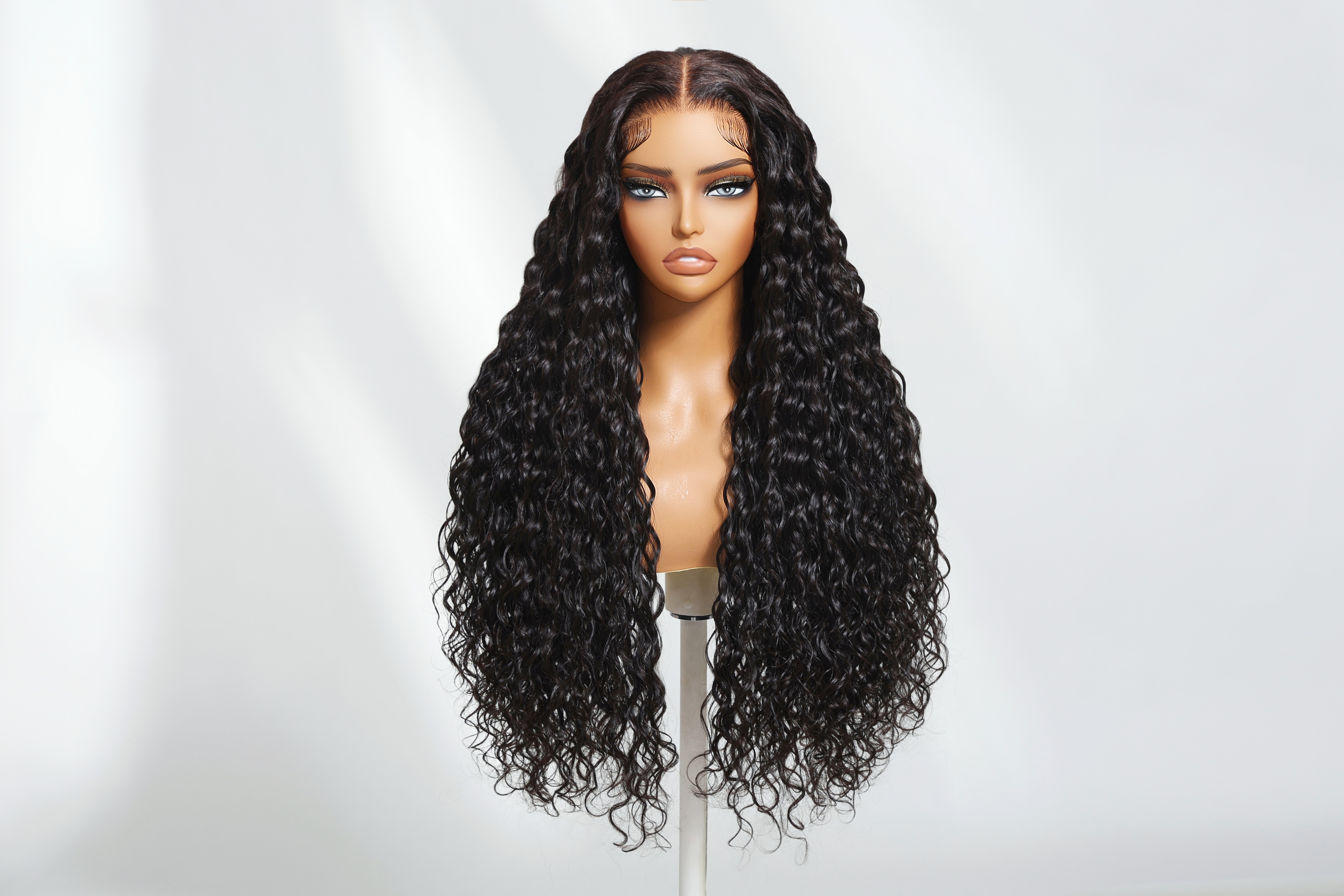 What Are Water Wave Wigs?