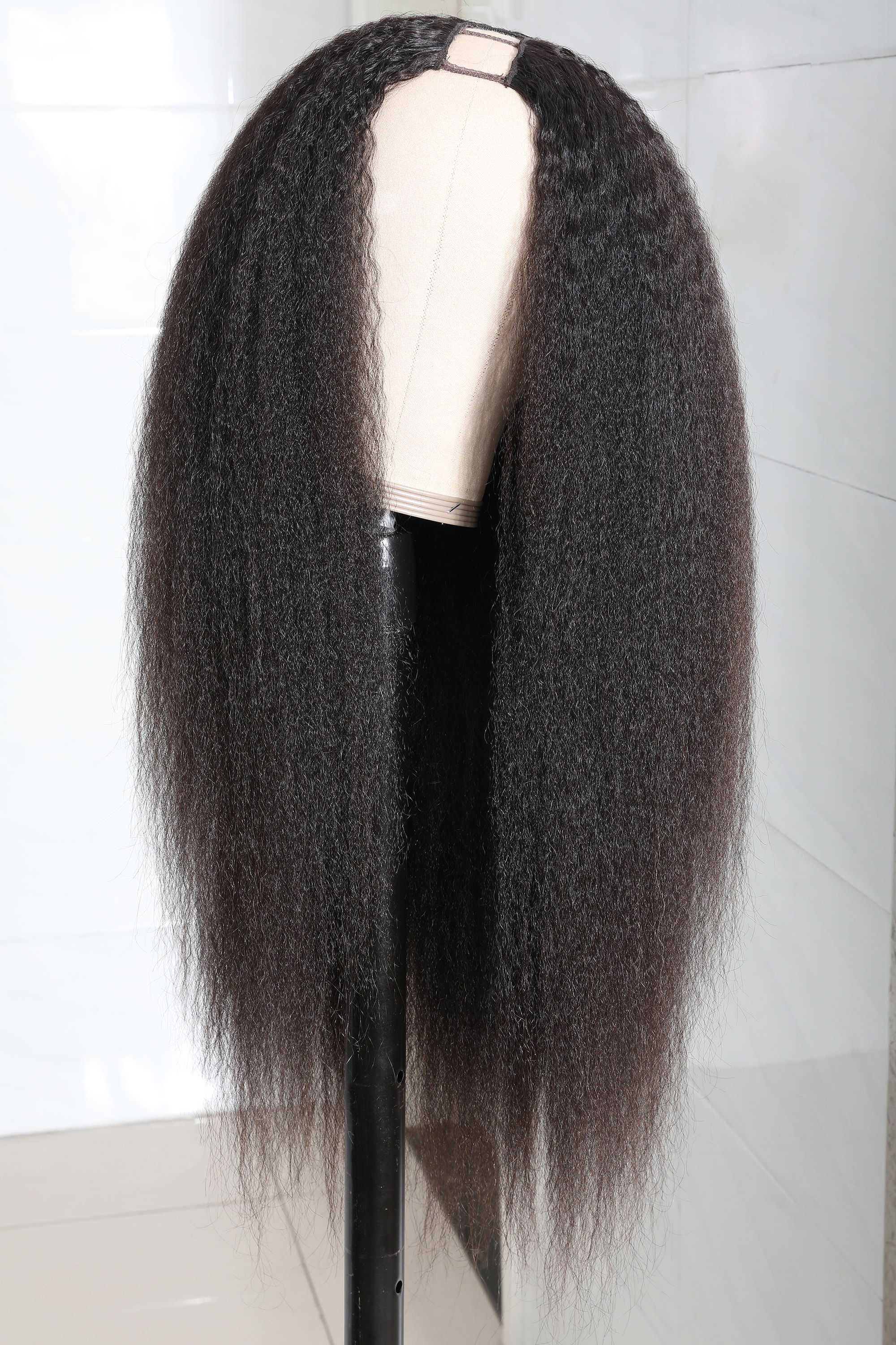 What Is A kinky Straight wig?