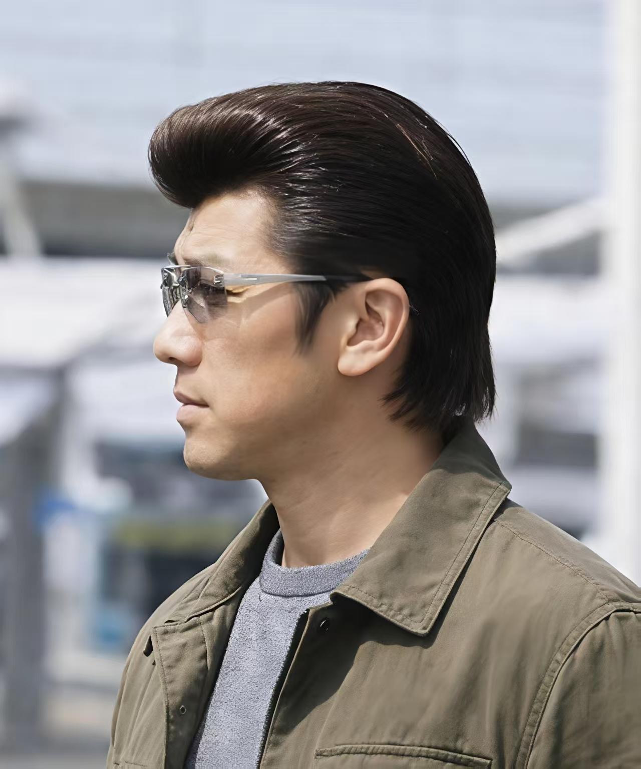 Pompadour Hair